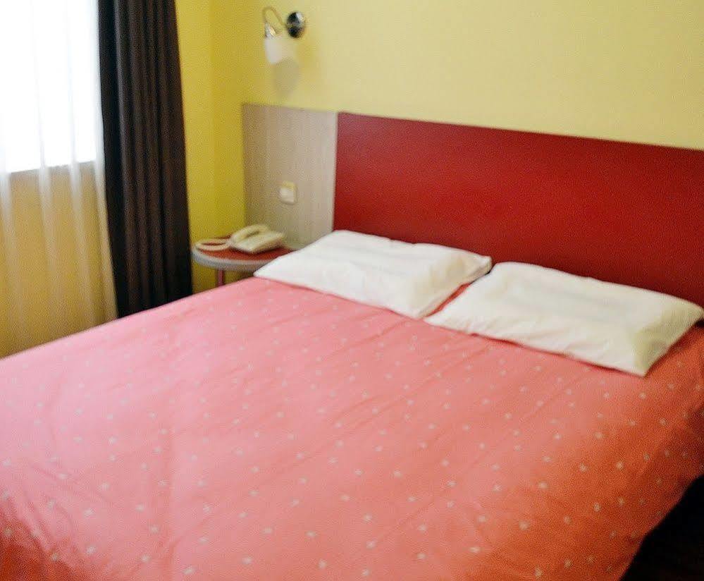 Home Inn Shanghai Century Park Eksteriør bilde